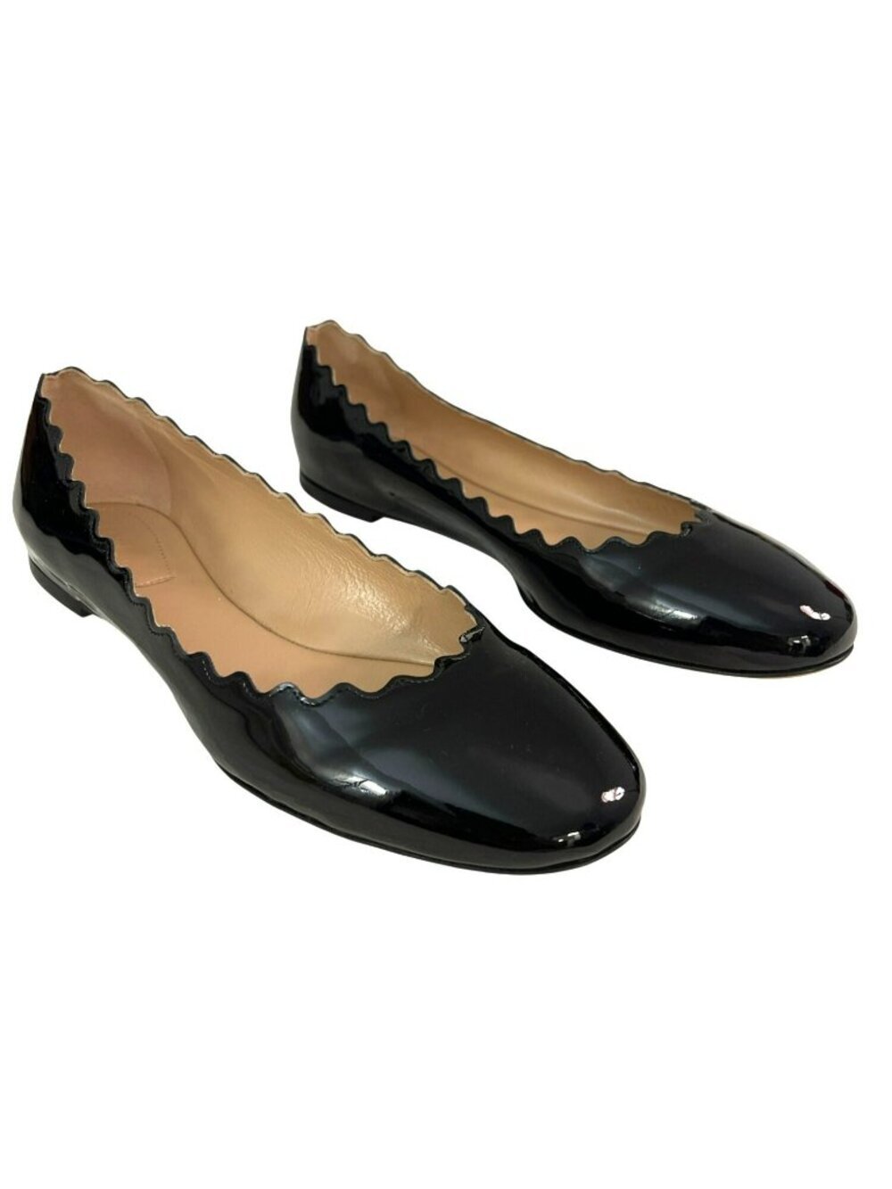 Chloe $550  Lauren Black Patent Leather Scalloped Ballet Flats Sz 38 US 7.5 NEW